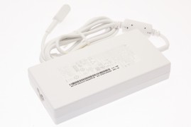 Acer Netzteil / Ladegerät weiß 19,5V / 6,92A / 135W Aspire Nitro 5 AN515-55 Serie (Original)