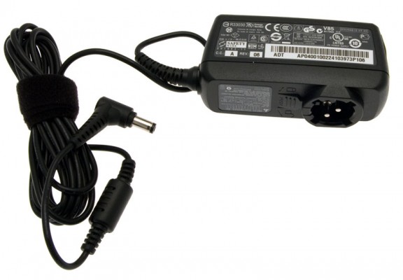 Acer Power Supply / AC Adaptor 19V / 2,1A / 40W Aspire E5-471 Serie (Original)